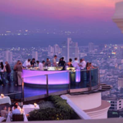 Cenar en los rascacielos de Bangkok y otras experiencias en el sur de Tailandia