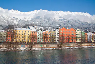 De los románticos mercadillos al desfile de los Krampus, Innsbruck se viste de Navidad