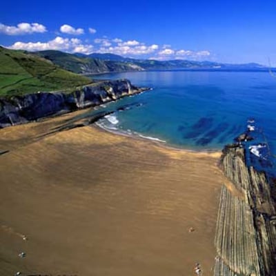 Itzurun, la playa favorita de los lectores para este verano