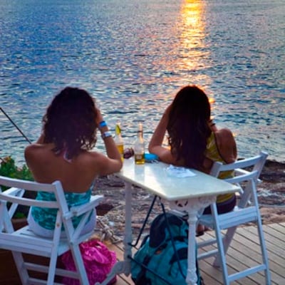 En busca de atardeceres, acantilados y calas solitarias por la Ibiza más desconocida