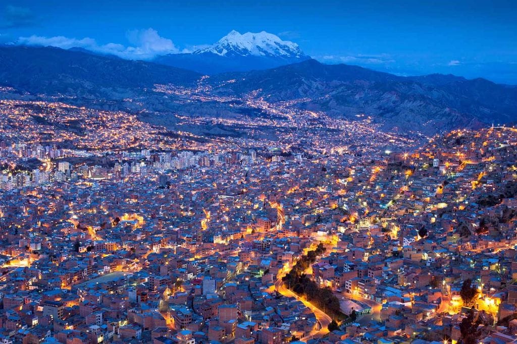 Боливия. Ла-пас (Боливия). Столица Боливии ла пас или сукре. La Paz Bolivia достопримечательности. Самая Высокогорная в мире столица: ла-пас.