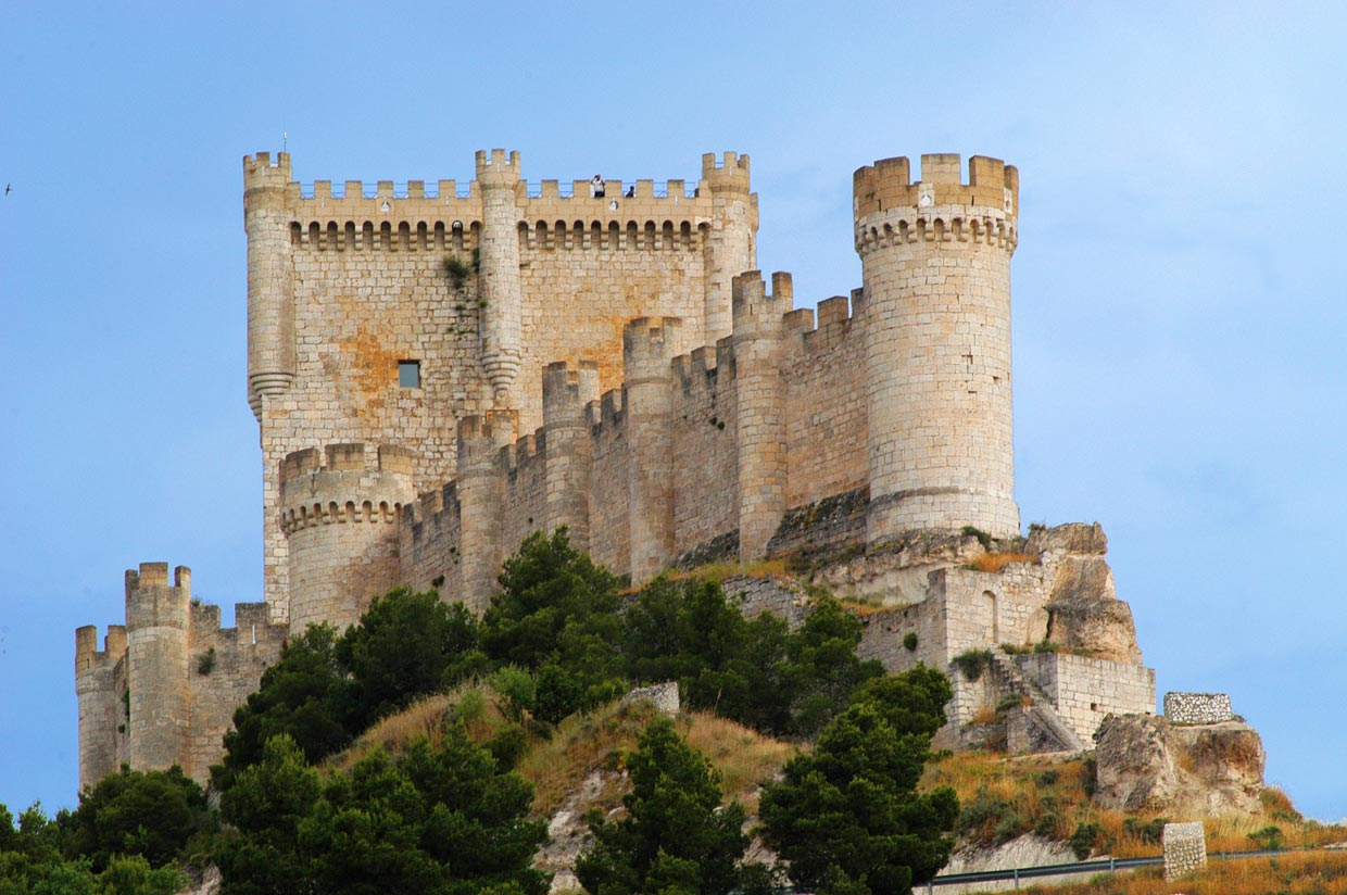 Informacion Sobre Los Castillos De La Edad Media - El Sobre Importante