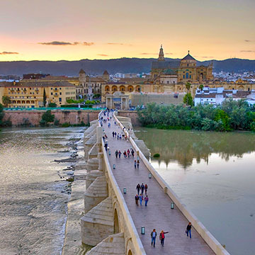 Córdoba retratada en 15 instantáneas, una ciudad para el mes de mayo