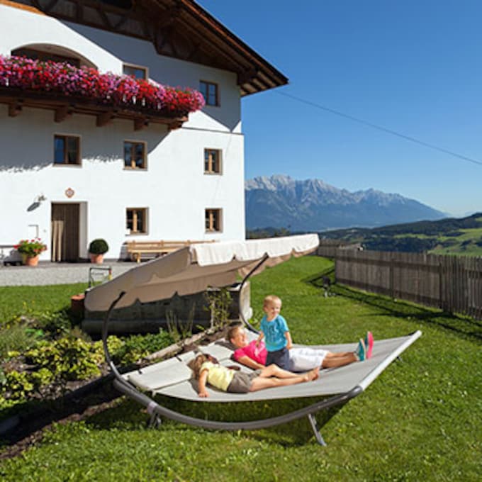 De granjeros en el Tirol, unas vacaciones de lo más originales en familia