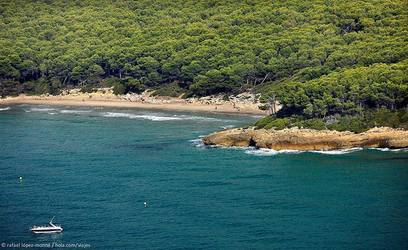 Por la Costa Daurada más natural, en busca de playas, bosques, humedales...