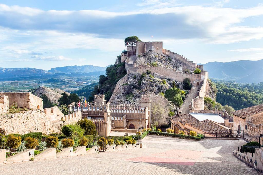 Resultado de imagen de imagenes del pueblo valenciano de   XATIVA