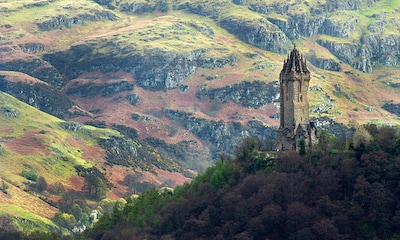 De castillos, fantasmas y monstruos por Escocia