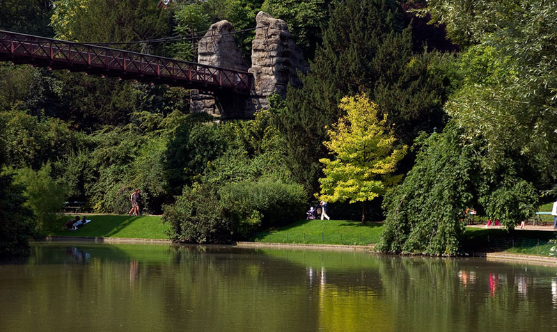 paris-parque-Buttes-Chaumont