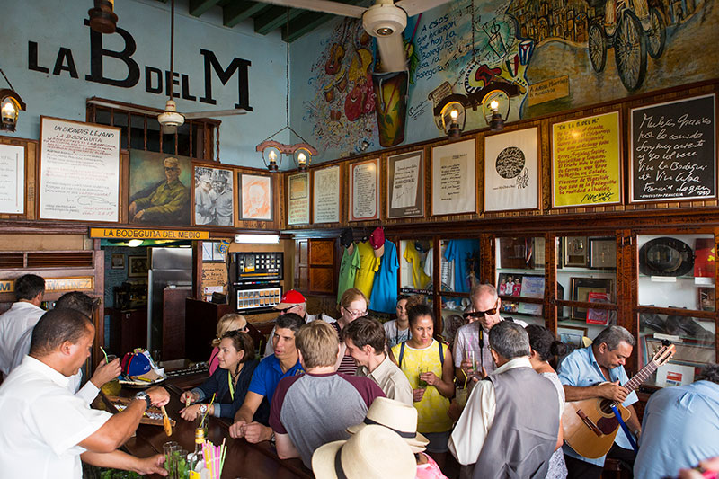 la-bodeguita-de-enmedio-la-habana-cuba