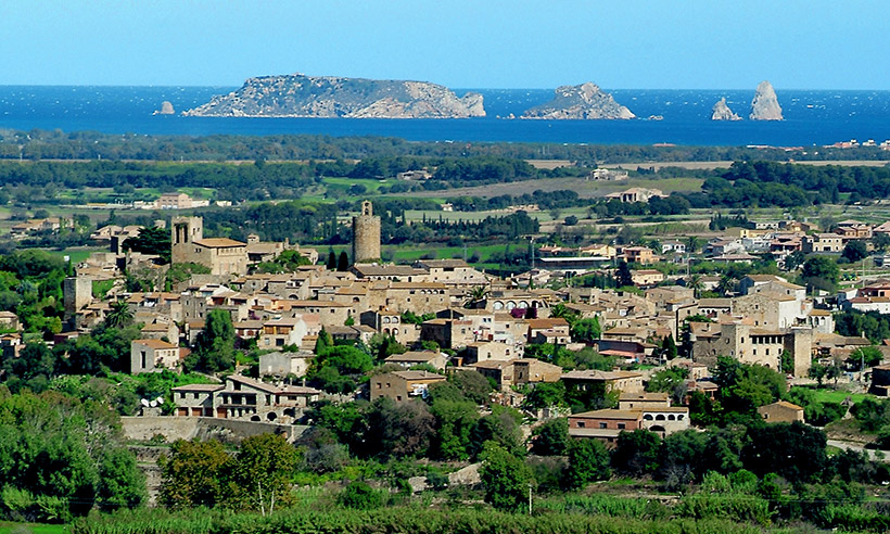 Una ruta en coche por pueblos medievales espectaculares del interior de la Costa Brava