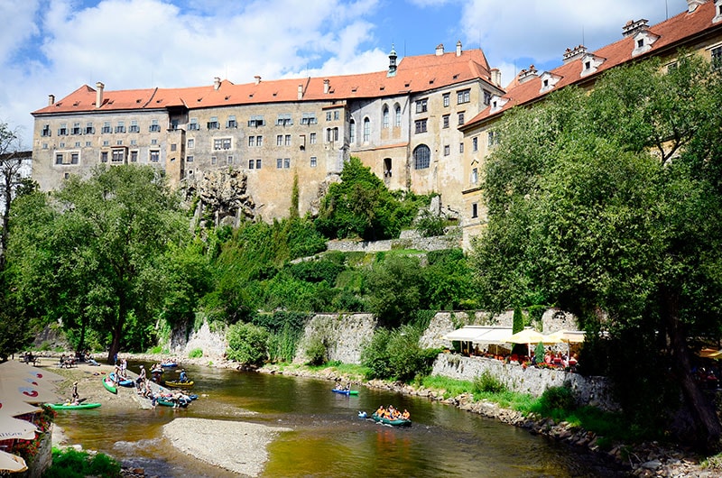 Cesky-Krumlov-rio-castillo