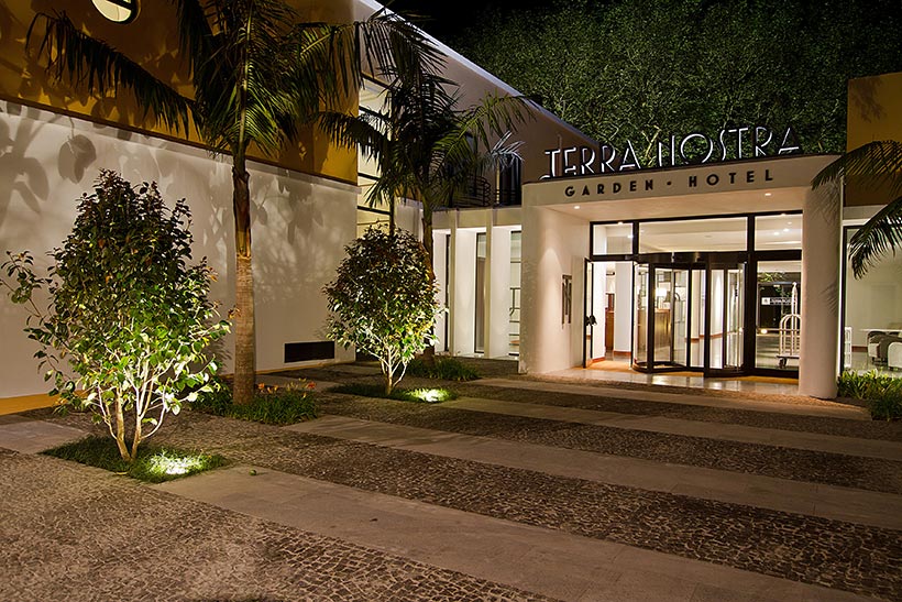 Entrance-Terra-nostra-garden-azores