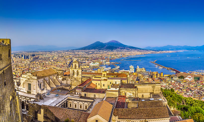 Nápoles: pistas para enamorarte de su caótica belleza
