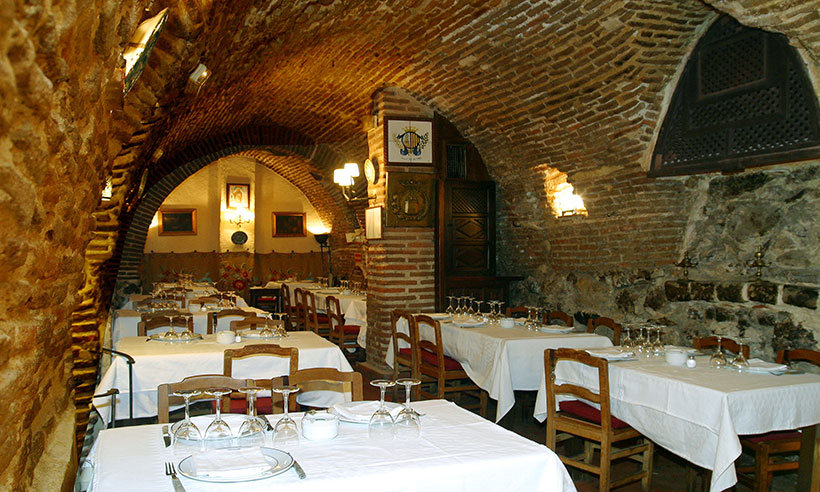 El restaurante más antiguo del mundo está en Madrid… y ¡es de novela!