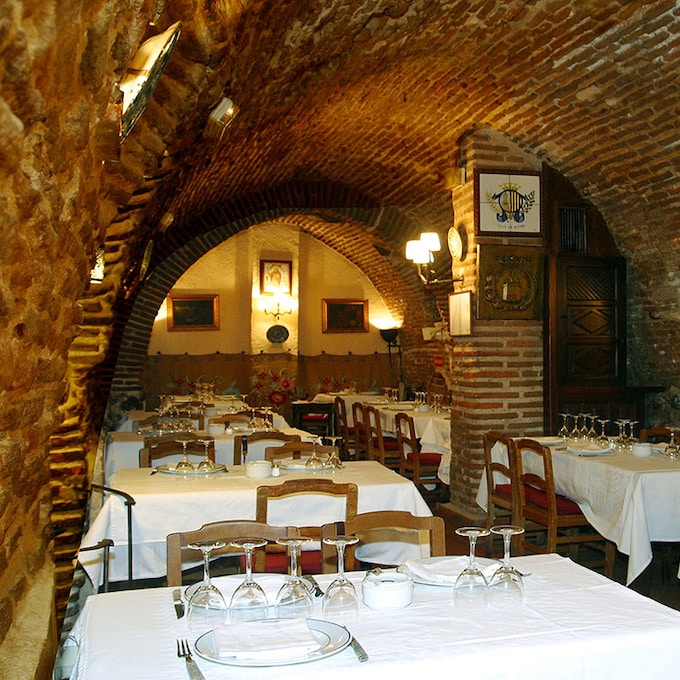El restaurante más antiguo del mundo está en Madrid… y ¡es de novela!