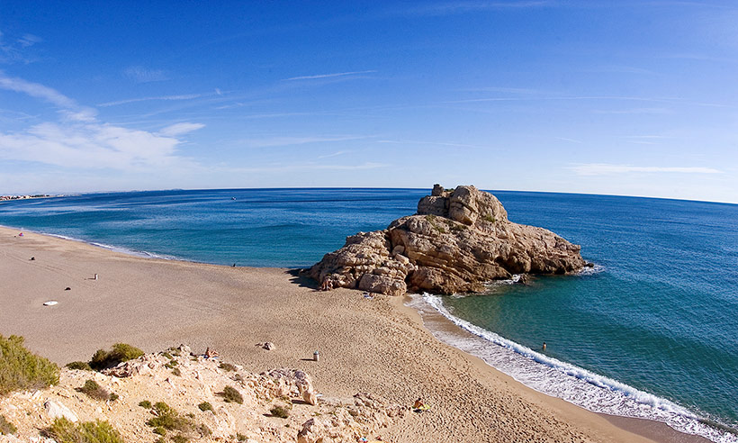 Diez playas deliciosas para (no) perderse este verano