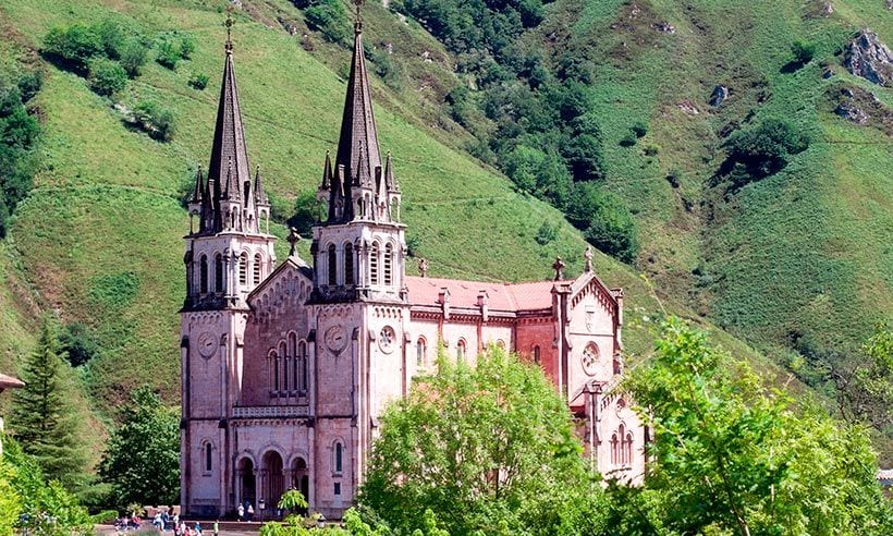 Picos de Europa en 11 instantáneas, un paseo por sus pueblos, desfiladeros, lagos…
