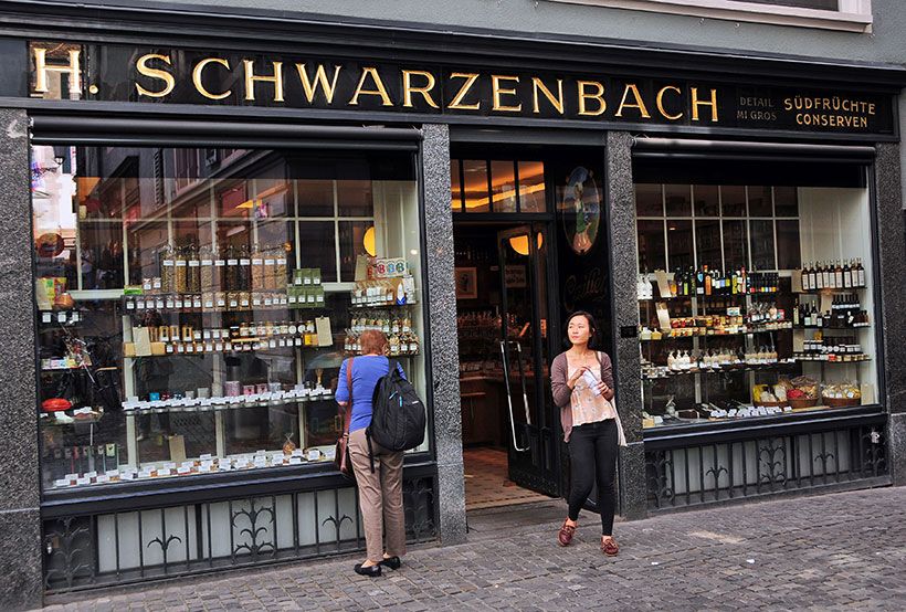 zurich-Tienda-Schwarzenbach