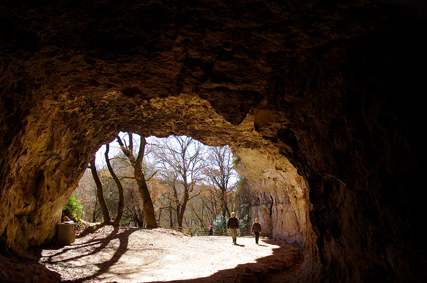 Moia-cuevas-del-Toll-barcelona