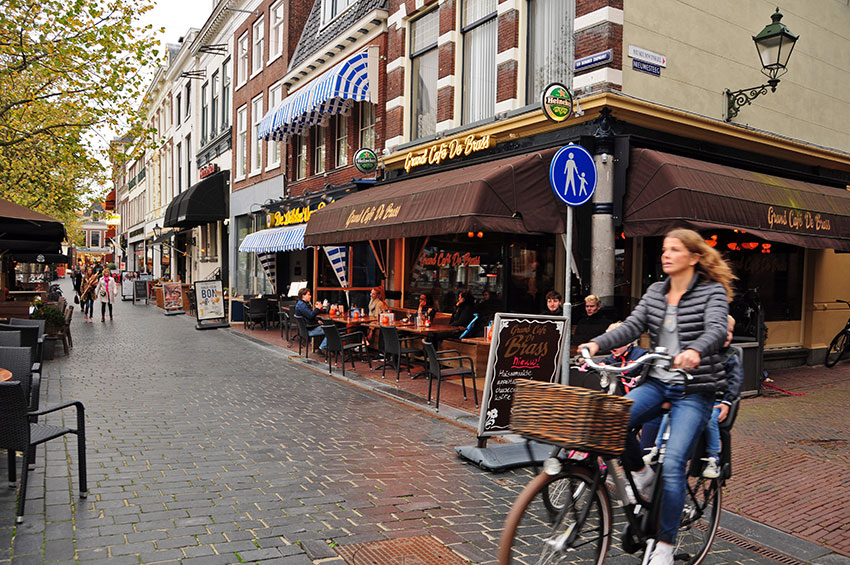 Leeuwarden-Grand-Cafe-de-Brass