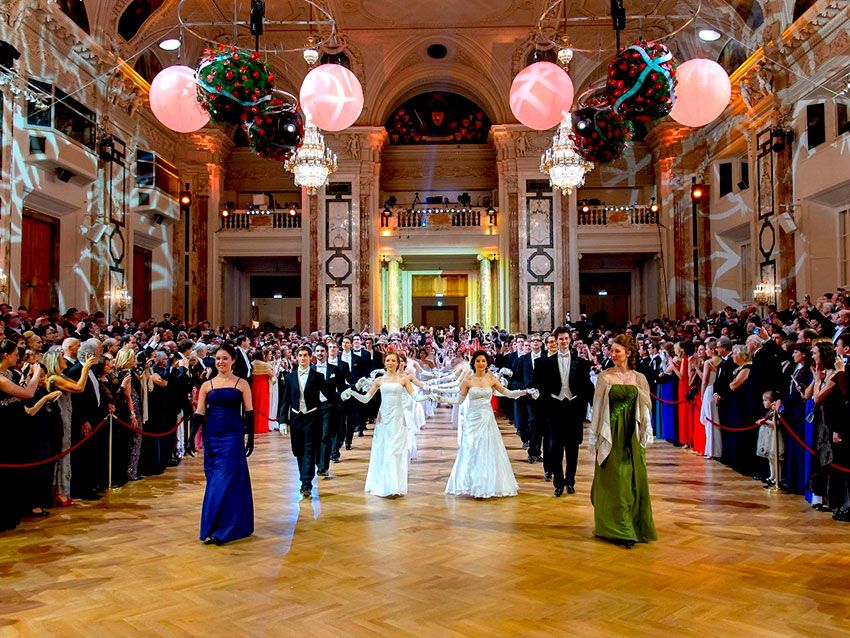 Baile-Silversterball-en-Viena