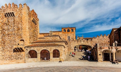 Cáceres, la ciudad bimilenaria, en 10 imprescindibles (alguno muy moderno)