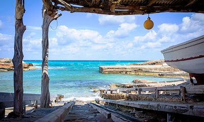 Playas azul Formentera, la esencia del Mediterráneo más puro