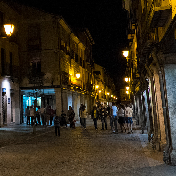 Calle Mayor, por aquí pasa la vida en Alcalá de Henares