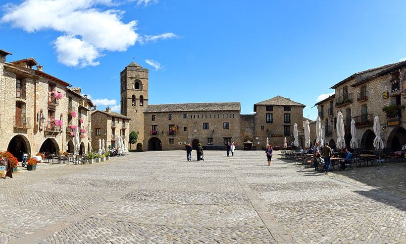 Road trip por los Pirineos, de San Juan de la Peña a Aínsa