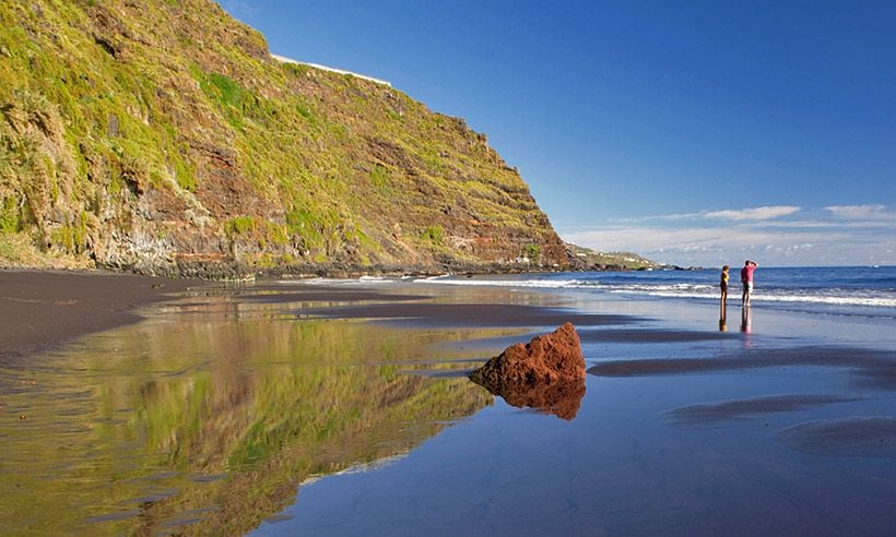 Las playas perfectas de La Palma son de arena negra - Hola