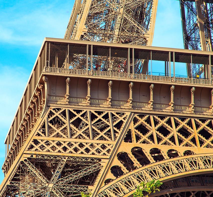 Cuanto Se Tardo En Construir La Torre Eiffel