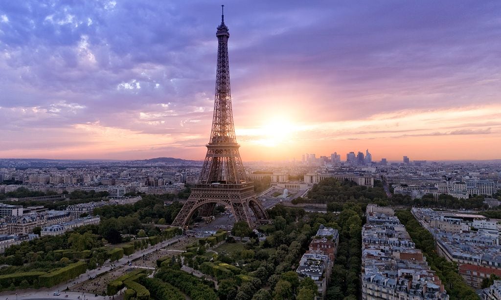 La torre Eiffel,un icono de altura que nació para ser efímero