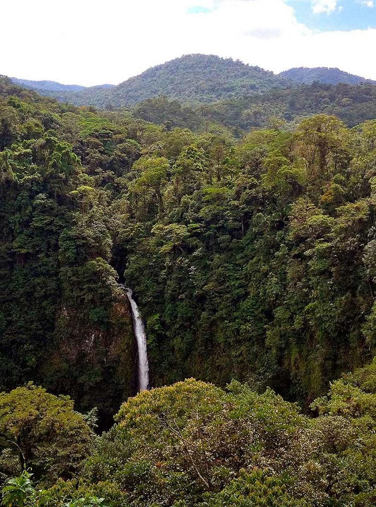 La-Fortuna-Waterfall_costa-rica