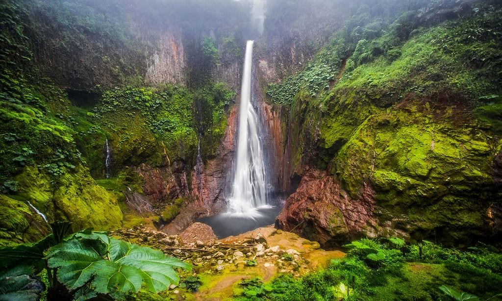 Cascadas increíbles en la naturaleza de Costa Rica