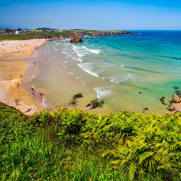 Playas, villas marineras y una senda costera, una ruta redonda por el occidente asturiano