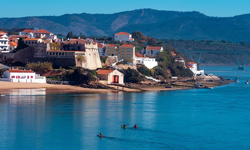 Vila Nova de Milfontes, el tesoro costero del Alentejo