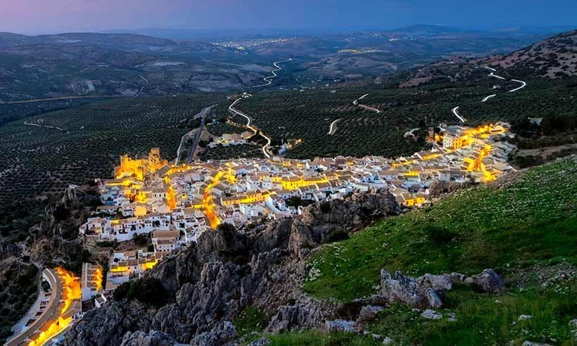 El ejemplo más perfecto de pueblo andaluz se llama Zuheros