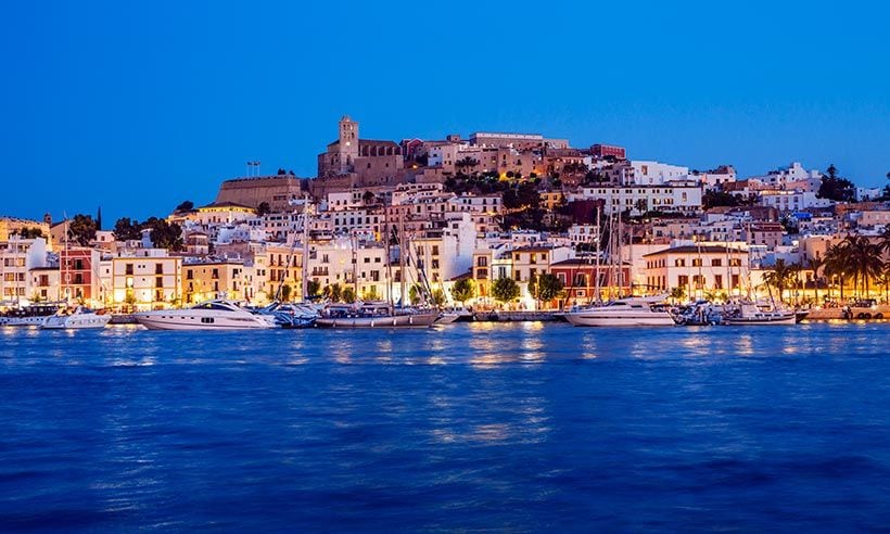Dalt Vila, un laberinto medieval para perderte y telón de fondo en Masterchef