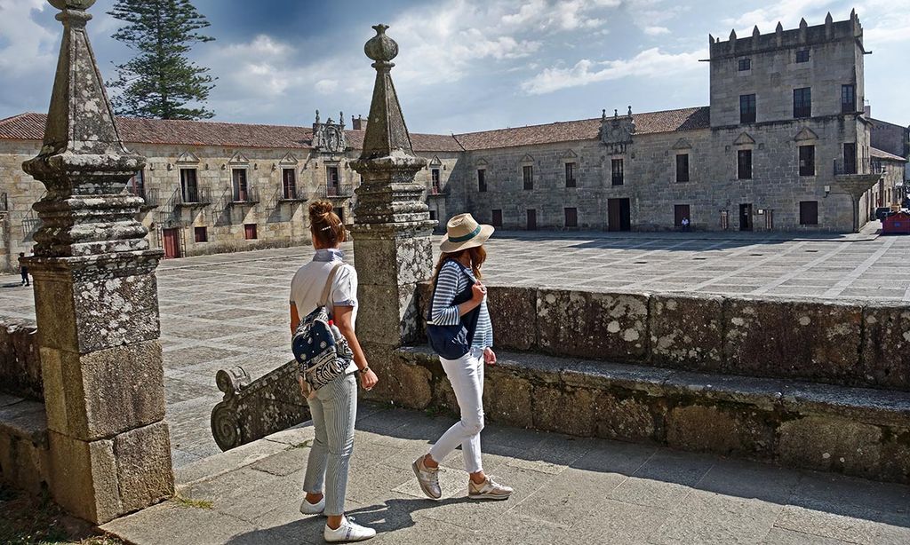 De Cambados a Vilagarcía de Arousa, por la ruta del albariño
