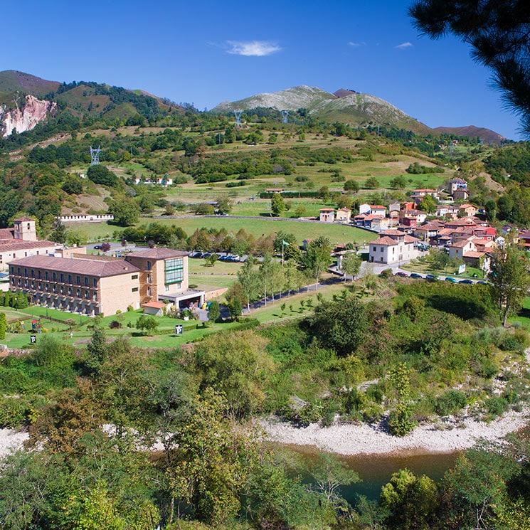 Un día de pastoreo, baños de bosque y otras experiencias apasionantes en Cangas de Onís