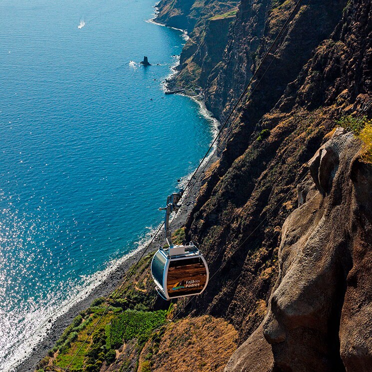 ¿A la playa en funicular? Sí, en Madeira