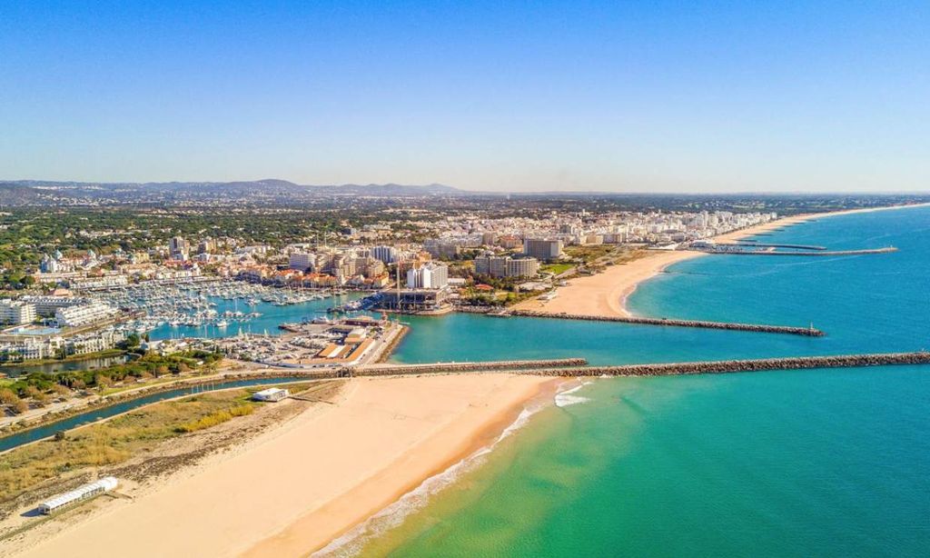 Panorámica de Vilamoura y su puerto deportivo