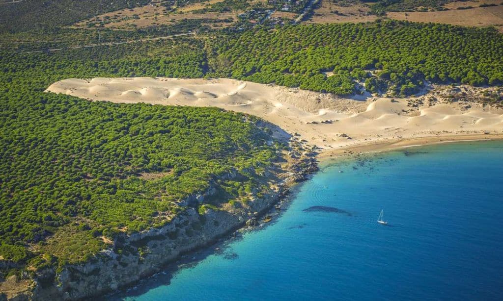 Cómo es la playa de Bolonia, en Tarifa