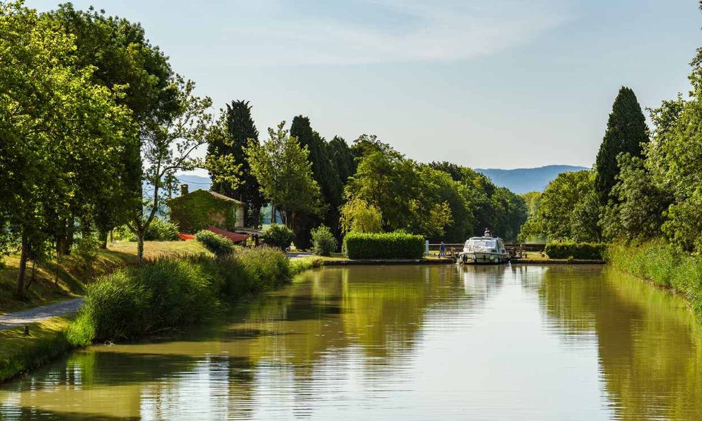 El Canal du Midi, en coche o en barco, tú eliges
