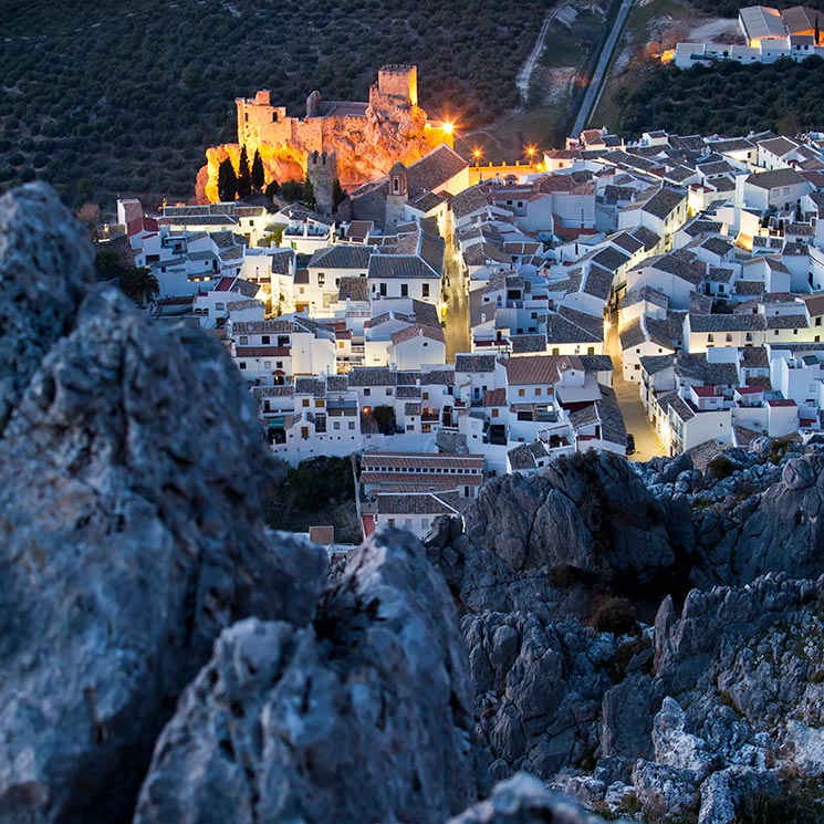 Los castillos más bellos de España entre Córdoba y Granada 