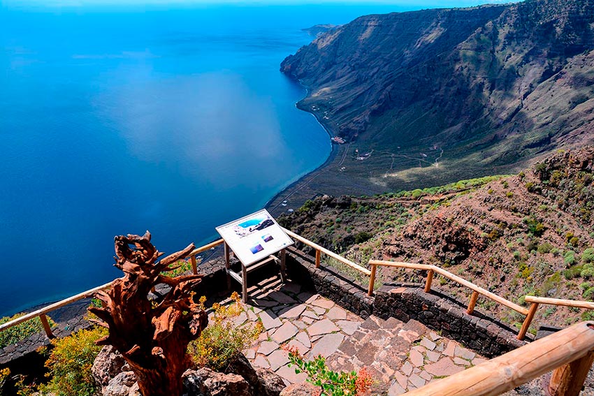 Mirador en la isla de El Hierro, Canarias
