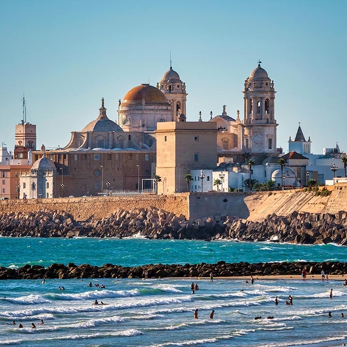 Cádiz seductora y diferente en diez paradas