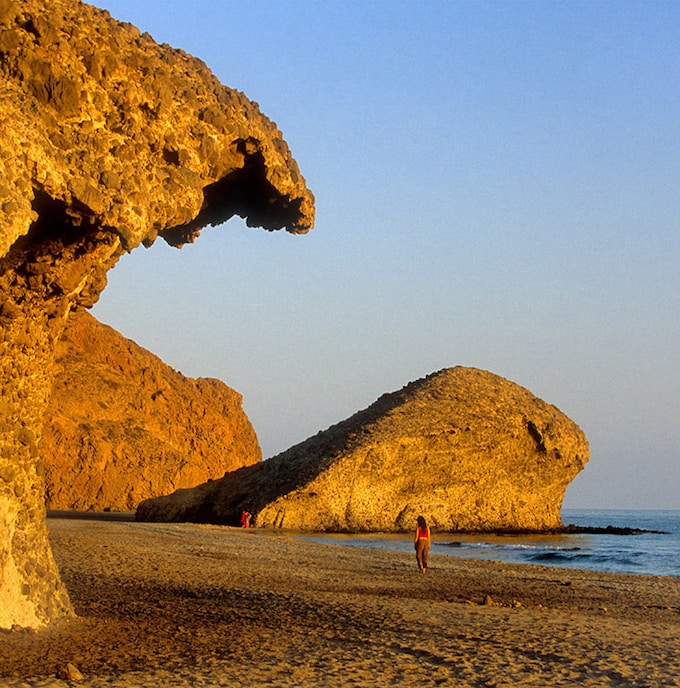 Mónsul, una playa de película en el Cabo de Gata