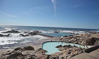 Piscinas en el océano donde darte un baño tranquilo en Portugal