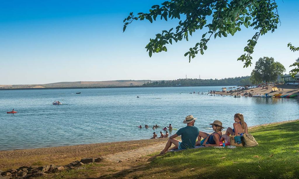 Playa de Orellana, en Badajoz, Extremadura